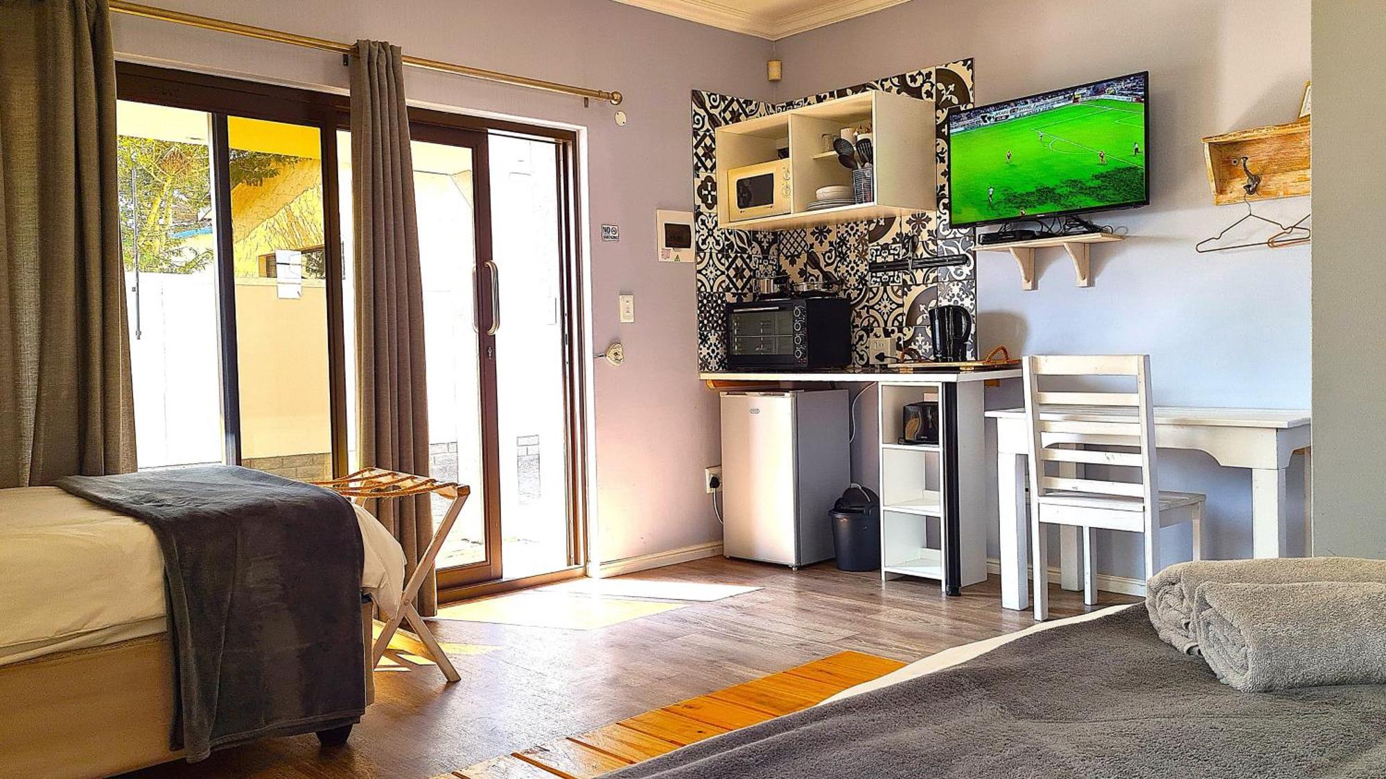 Tiende Laan Bed & Breakfast And Self-Catering Уолфиш-Бей Экстерьер фото