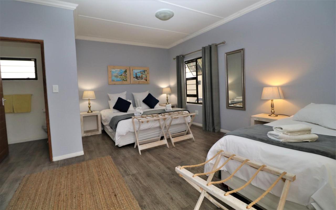 Tiende Laan Bed & Breakfast And Self-Catering Уолфиш-Бей Экстерьер фото