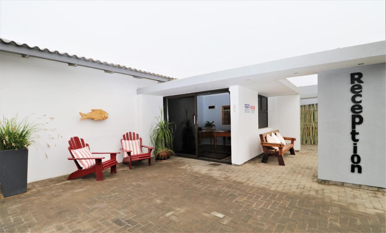 Tiende Laan Bed & Breakfast And Self-Catering Уолфиш-Бей Экстерьер фото